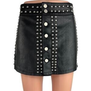 At Piece Black Studded Button Front High Waisted Edgy Pocket Casual Shorts Sz XS